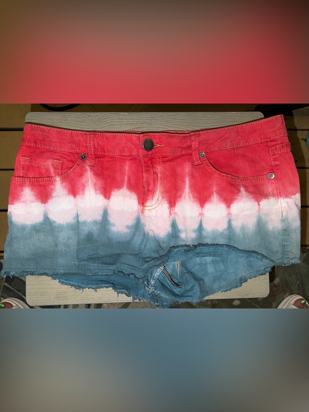 No Boundaries Red White & Blue Dip-Dye Denim Shorts Size 15.
